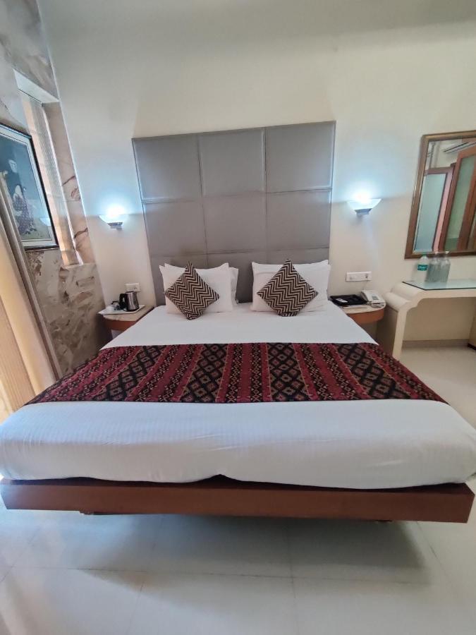 Capital Hotel Mumbai Luaran gambar